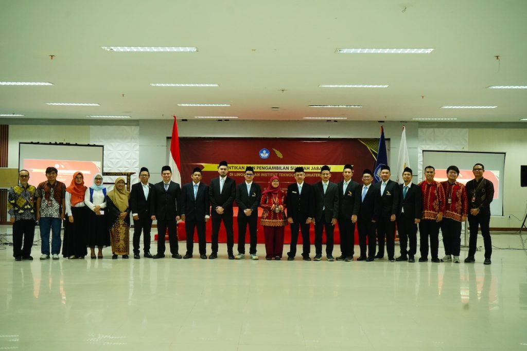 Pelantikan Dekan Fakultas, Kepala Unit Penunjang Akademik, dan Jabatan Fungsional Tenaga Kependidikan ITERA